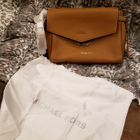 MICHAEL KORS Bristol Medium Leather Satchel - Picture 9 of 10